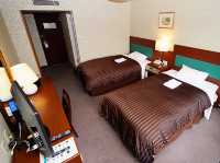 大阪城堡酒店豪華雙床房：典雅奢華，市區高級住宿首選！