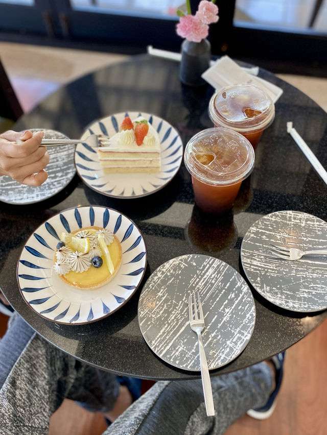 Cafe&Bar สวยกลางวัน หรูกลางคืน🏞️ ไม่พักก็แวะมาได้