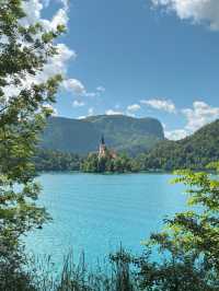 東歐🇸🇮 斯洛文尼亞 |小眾歐洲最美湖泊澈藍的Lake Bled