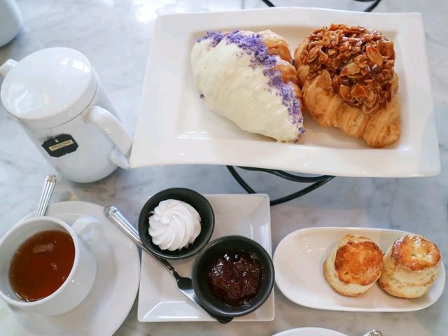 Afternoon Tea @ Montien Riverside Hotel Bangkok