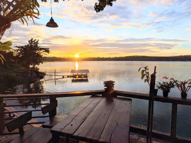 UR Camping สิรินธร - ที่พักแนวแคมป์ปิ้งอุบลฯ