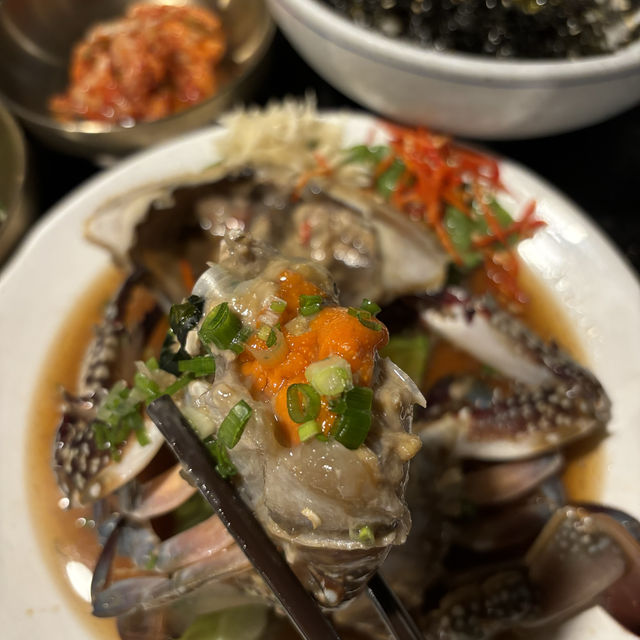 醬油蟹鮮甜 好多蟹膏