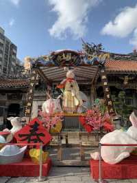 台湾　様々な神が祀られる寺、龍山寺🐉