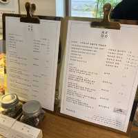 홍대 유럽감성 카페 찾으신다면 여기 다녀오세요