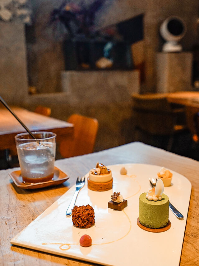 📍キャトルエピス 富士店