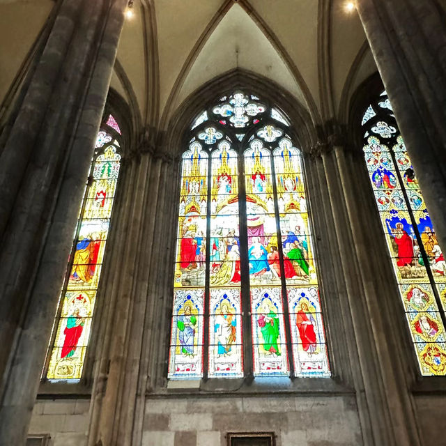 國王學院禮拜堂：壯麗與歷史 ⛪✨