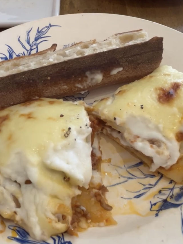 【北九州カフェ】甘い焼き菓子の香りに包まれたカフェ☕️