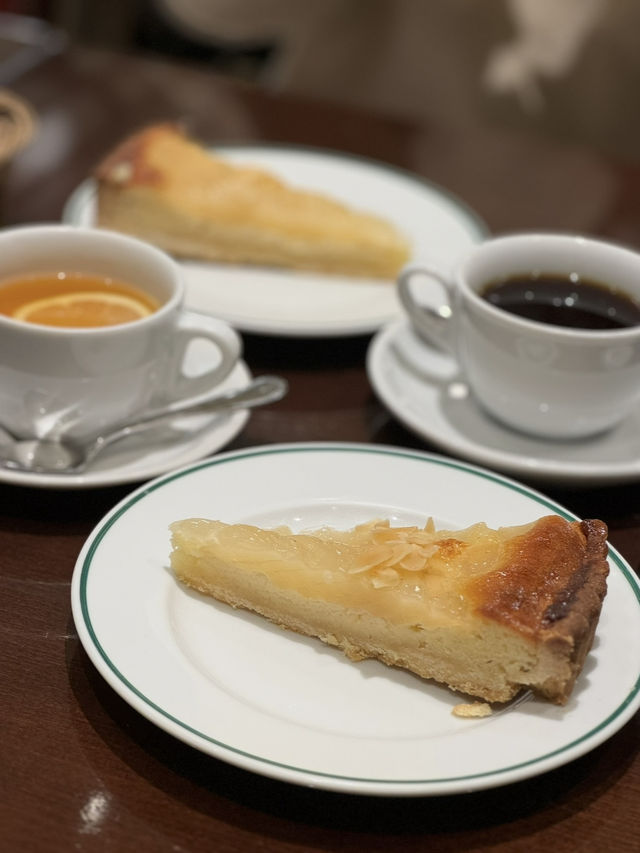 【京都/烏丸】パリの雰囲気が漂う本格フレンチとカフェが楽しめるお店