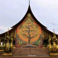 วัดสิรินธรวรารามภูพร้าว วัดสวยอุบลราชธานี