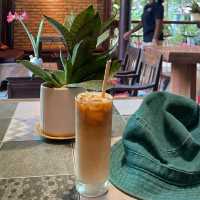 Buy coffee and Free Beach Club
