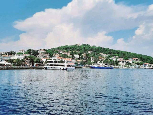 【伊斯坦布爾】Heybeliada Island：度假聖地，45分鐘船程