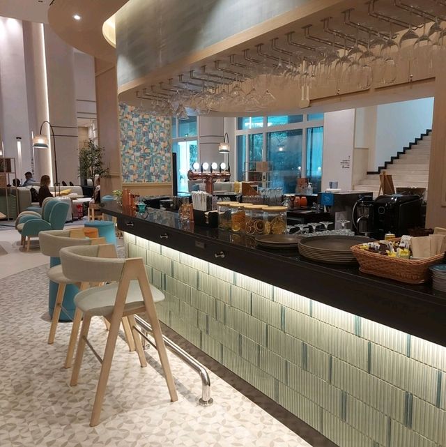 ยกให้เป็นคาเฟ่ที่บรรยากาศดี ลงตัวทุกอย่าง