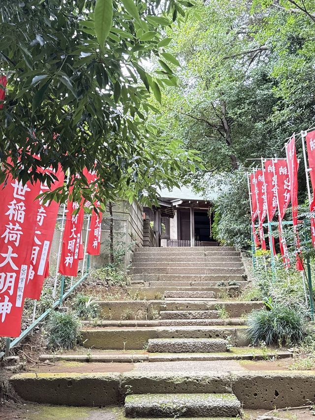 【東京都】大きな狛犬が珍しい神社