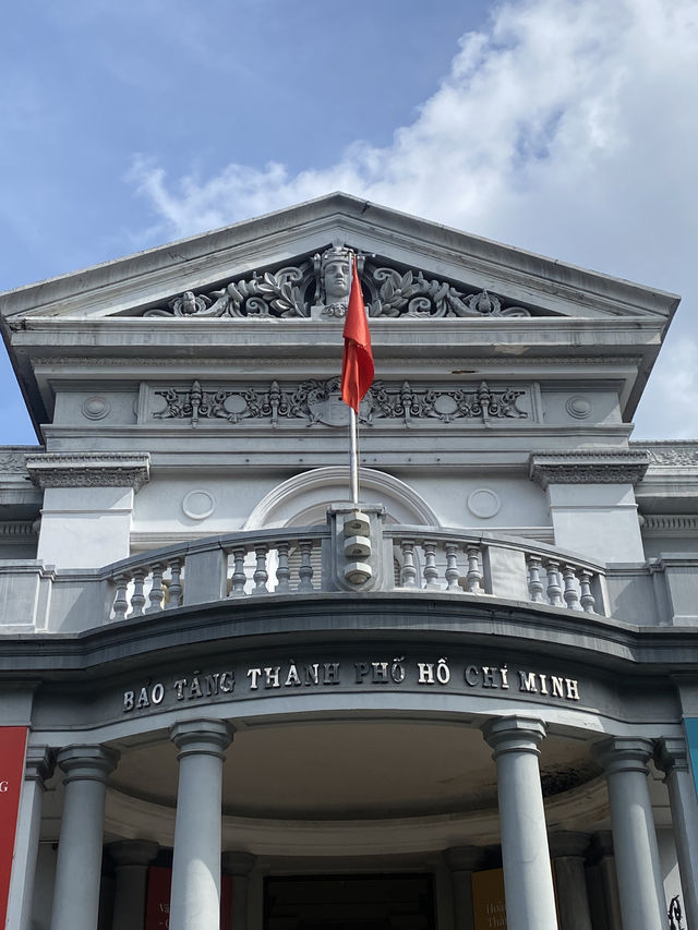 【ホーチミン観光】ホーチミン市博物館で歴史を発見！🏛️ 