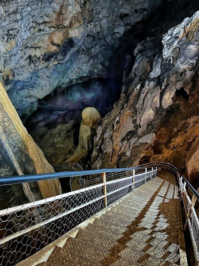 Exploring the Gua Tempurung's natural beauty and geological formations.