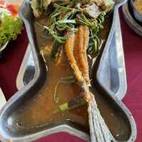 ร้านอาหารลุงนวยทอยุธยา: อาหารไทยพื้นบ้านรสชาติดี