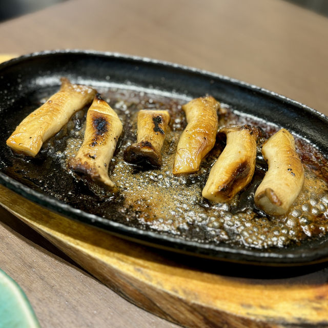 【大阪・東梅田】創作和食料理と全国各地の地酒を楽しめる「いけ飯いけ酒 てつのみせ」