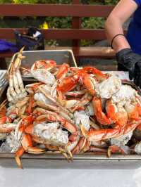 Best Salmon Bake & Dungeness Crab at Gold Creek Alaska