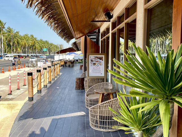 Aloha Beach Cafe บางแสน: กับเมนูพิเศษเดือนวาเลนไทน์