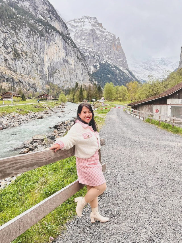 A Day of Leisurely Stroll in Lauterbrunnen! 
