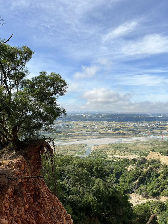 Mount Huoyan: China’s Flaming Mountain of Legends