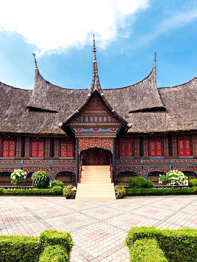Exploring Jakarta From Historic Landmarks to Urban Adventures