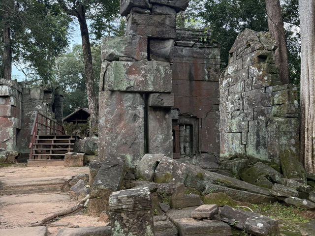 "Koh Ker: Cambodia’s Lost Pyramid in the Jungle 🇰🇭"