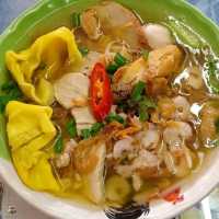 โกยูรหมีฮกเกี๊ยน 🍜 ตำนานของอร่อยคู่ภูเก็ต