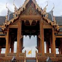 ศิลปะไทยแท้ พระทึ่นั่งิาภรณ์พิโมกช์ปราสาท✨️