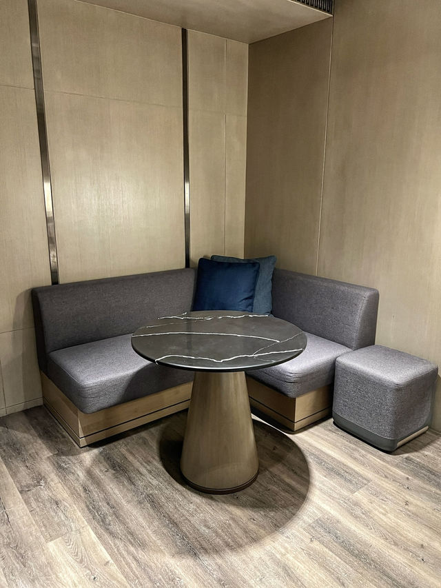 Manila Getaway: A Luxurious Stay at Okura Manila