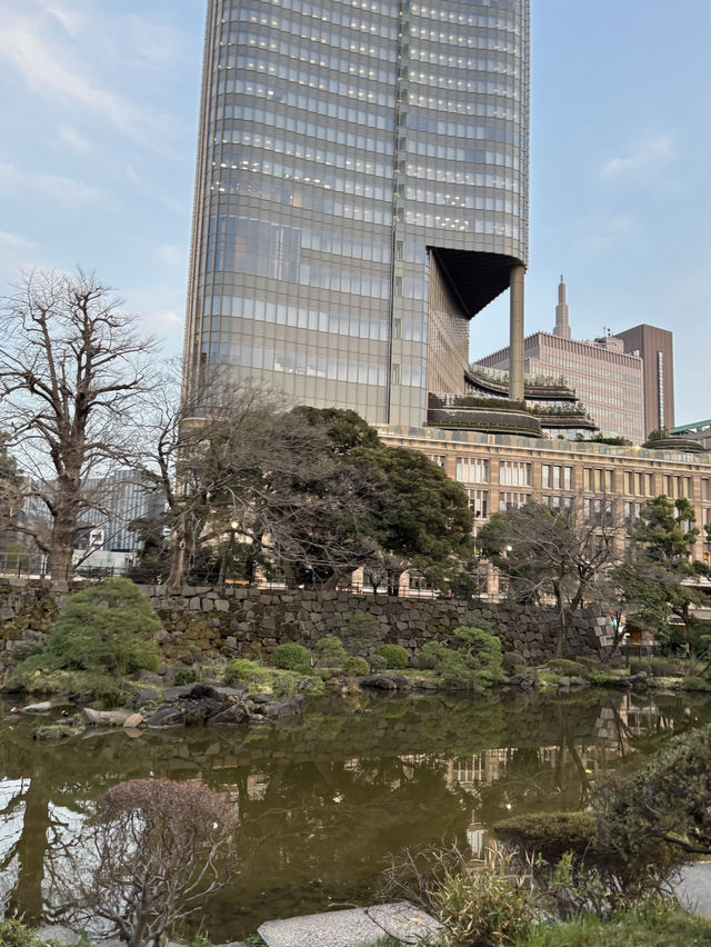 【黄昏時の日比谷公園と日比谷松本楼を歩いて】