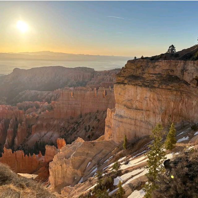 Hoodoos at Sunrise Point – Bryce Canyon NP, UT