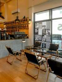 📍 Lamps specialty coffee 🏕️☕️🪔
