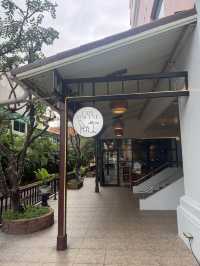 Vincent Cafe คาเฟ่ชิคๆ ในโรงแรม Town in Town