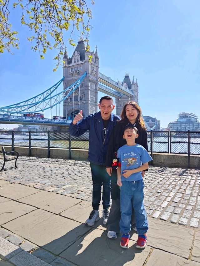 tower bridge 