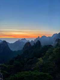 Breathtaking Natural Beauty mount Huangshan! 