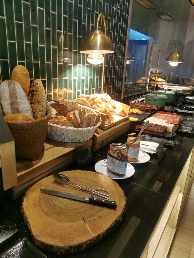 Breakfast Buffet สุดอร่อย 