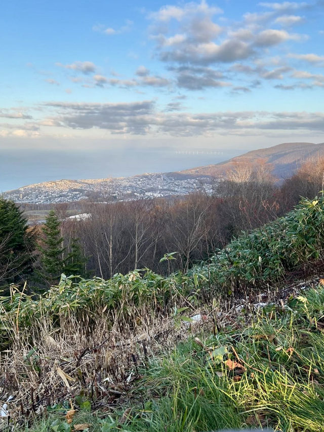 A Gentle Day in Otaru – Canals, Views & Sea Breeze Moments