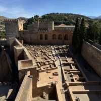 Timeless Beauty of the Alhambra, Granada 🏰🌿