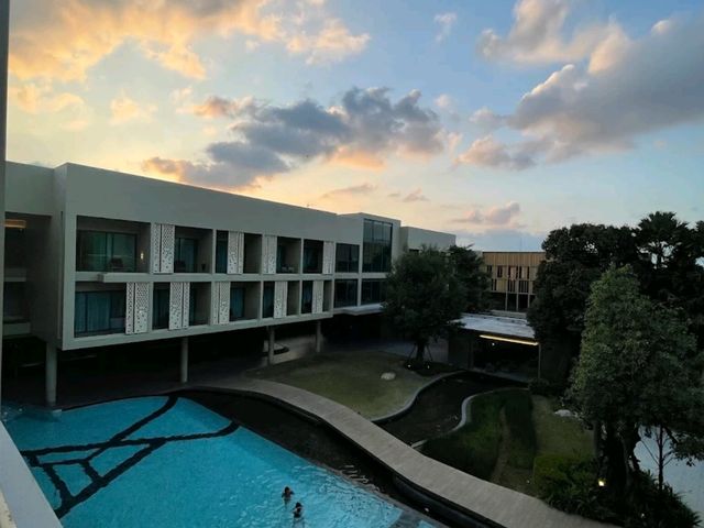 "Hatyai Signature Hotel: A Tranquil Retreat with Warm Hospitality"