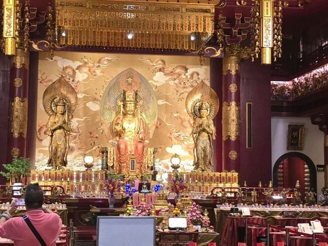 รีวิว วัดพระเขี้ยวแก้ว สิงคโปร์