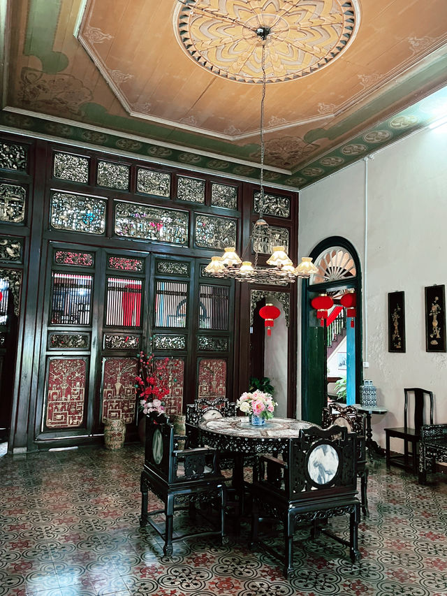 Explore the Legacy of Tjong A Fie Mansion: Must-Visit Museum in Medan