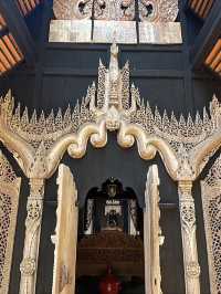 A budget trip to Baan Dam Museum in Chiang Rai👬👍💐😎