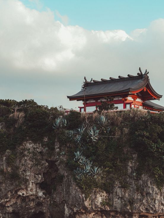 沖繩絕美🌅橋上欣賞波上宮⛩️位置💕