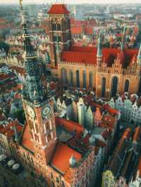 🇵🇱🌊 Gdańsk Escape: Poland’s Colorful Baltic Surprise on a Budget! 🌊🇵🇱