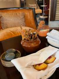 🇮🇩🌟 Jakarta’s Hidden Gem: Stay Classy at Raffles! 🏛️✨