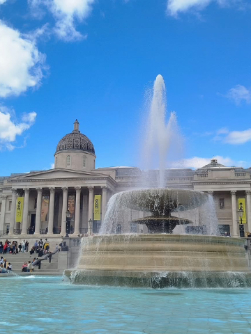 ロンドンの心臓、トラファルガー広場へ🦁✨ 歴史とアートが詰まった