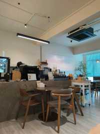 Budget Bliss in a Minimalist Café