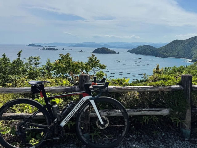 【熊野灘を一望！塩浜山村広場で爽快ハイキング＆絶景散歩】