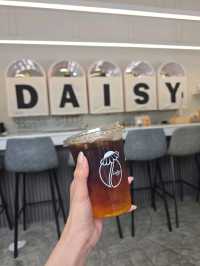 Daisy Cafe ถนนเทพรักษ์ คาเฟ่สไตล์มินิมอล